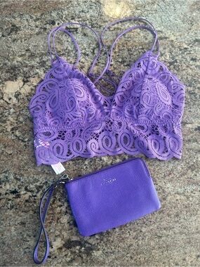 Purple set (2 pc) 
Lace bralette sz M Nwt
Wristlet euc